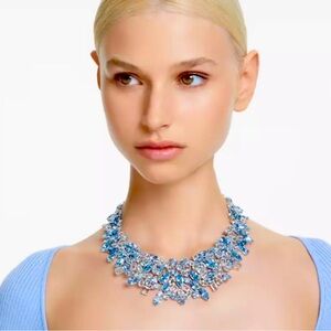 Authentic Swarovski Gema Extraordinary Blue Necklace Exclusive Edition.